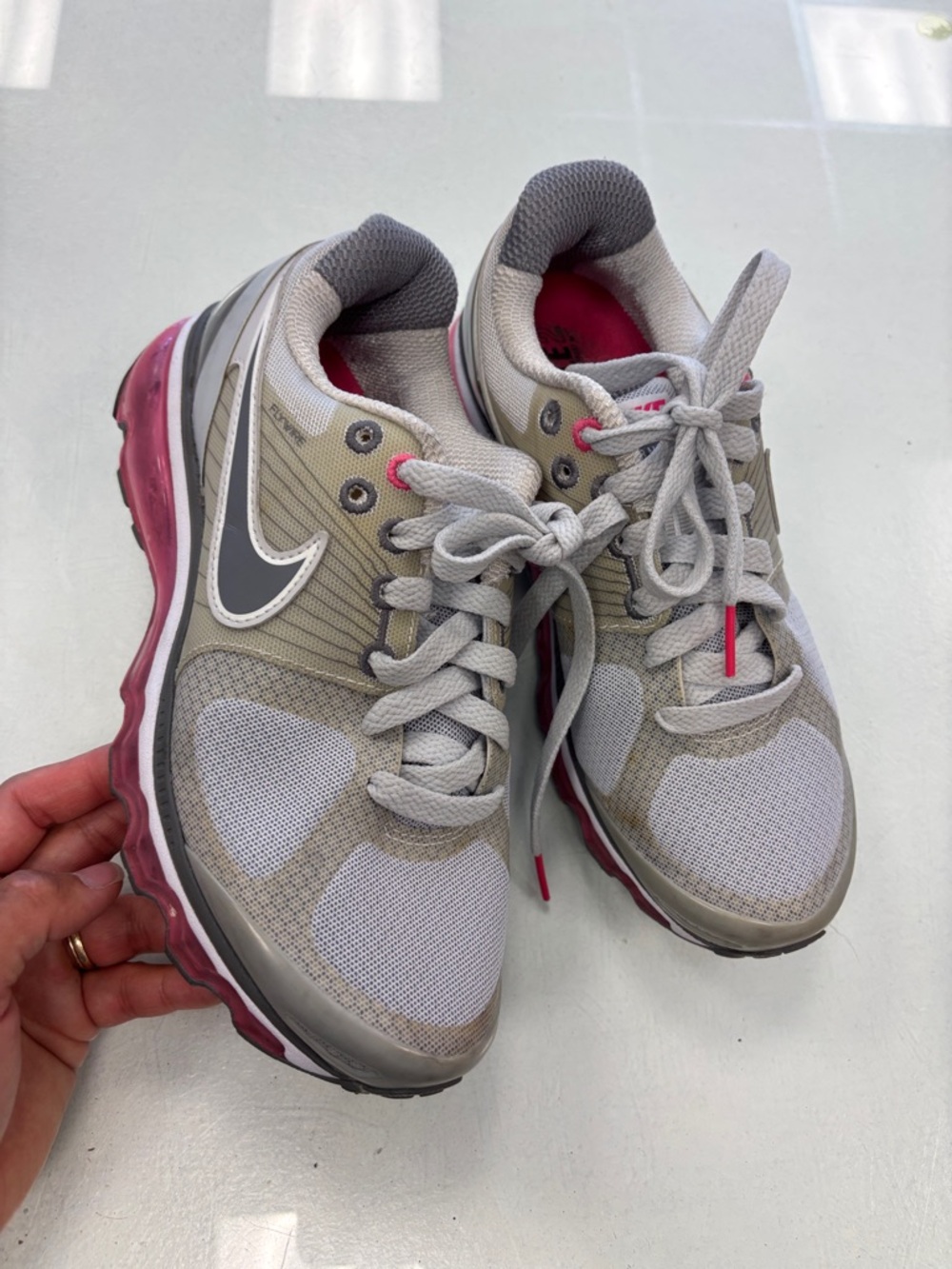 Nike gray flywire air max gray pink Sneakers